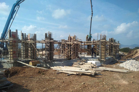 Design and construction of houses in Paros